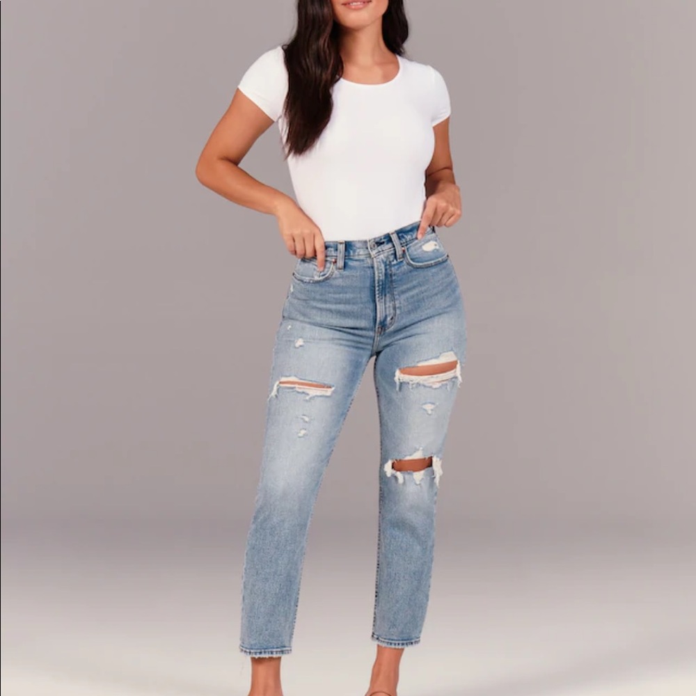 AbErcrombie Curve Love Ankle Straight Jeans